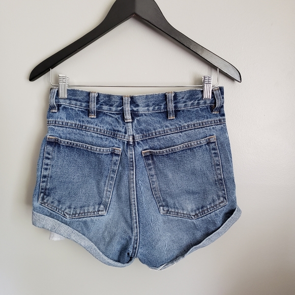 High wasted denim shorts - Picture 2 of 3
